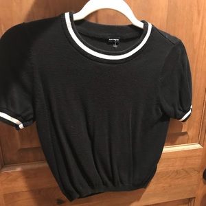 Black and white lined crop top - vintage style